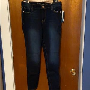 Old navy skinny jeans size 14